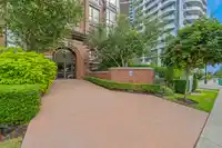 503 1550 MARTIN STREET - thumbnail 25