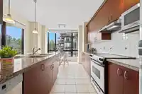503 1550 MARTIN STREET - thumbnail 8