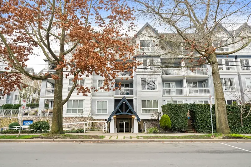 123 12633 NO. 2 ROAD - photo 1 of 25