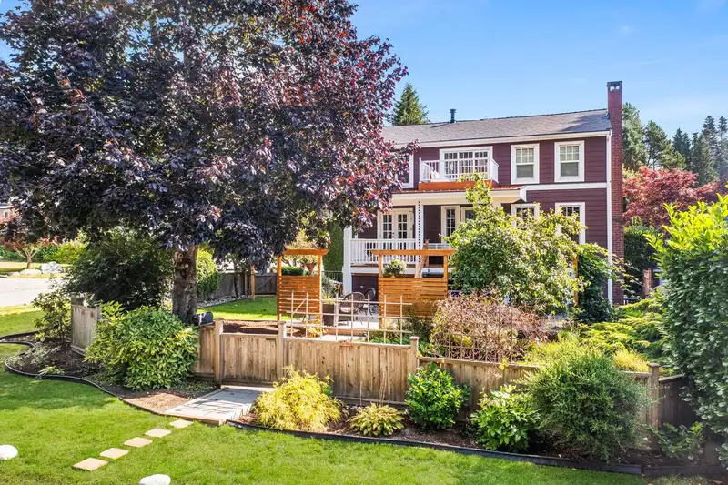 1454 129A STREET - photo 1 of 39