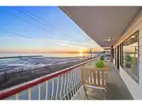 202 15147 MARINE DRIVE - thumbnail 1