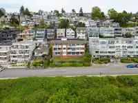 202 15147 MARINE DRIVE - thumbnail 4