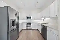105 1221 JOHNSTON ROAD - thumbnail 5