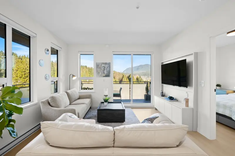 604 2015 ST. JOHNS STREET - photo 4 of 25