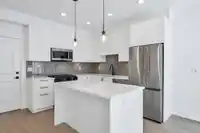 212 3528 146A STREET - thumbnail 9