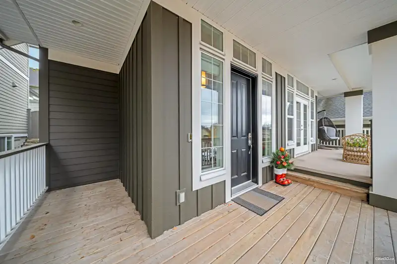 16076 28A AVENUE - photo 2 of 40