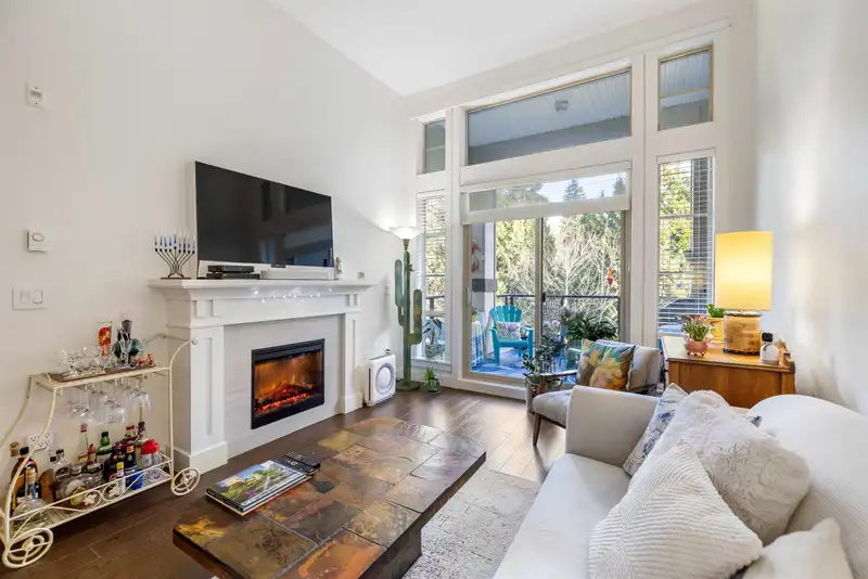 308 15185 36 AVENUE - photo 4 of 32