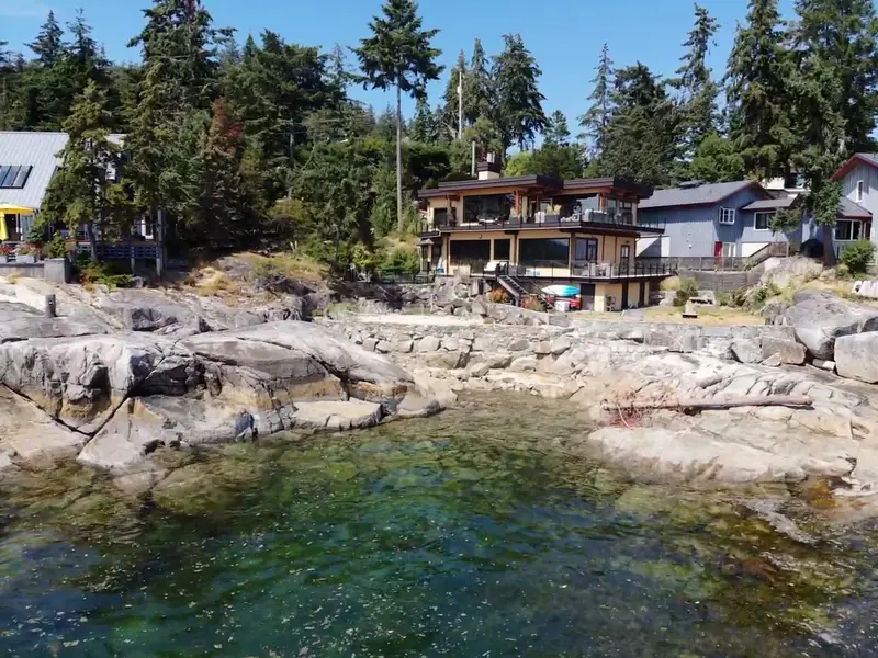 9217 TRUMAN ROAD - photo 1 of 22