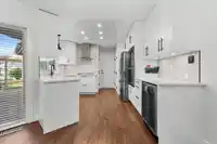 1 1848 SOUTHMERE CRESCENT - thumbnail 9