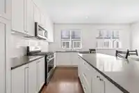 30 127 172 STREET - thumbnail 14