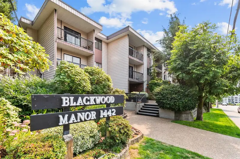 317 1442 BLACKWOOD STREET - photo 1 of 15