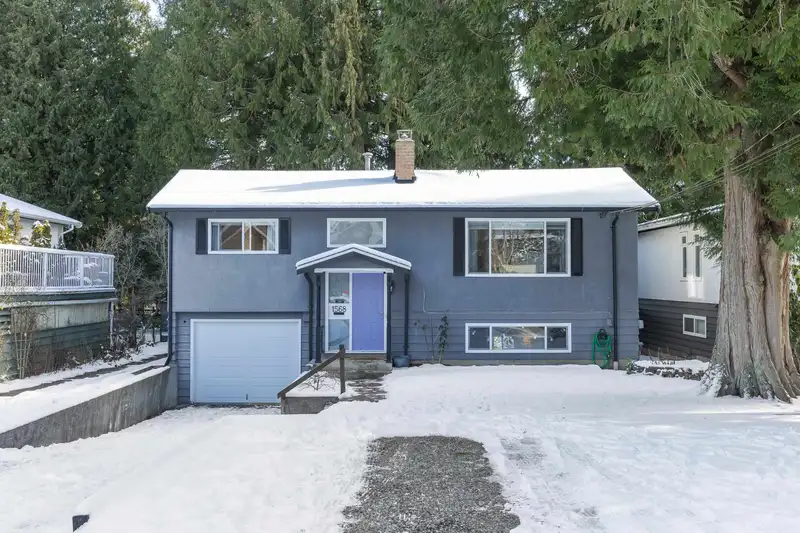 1568 STEVENS STREET - photo 1 of 40