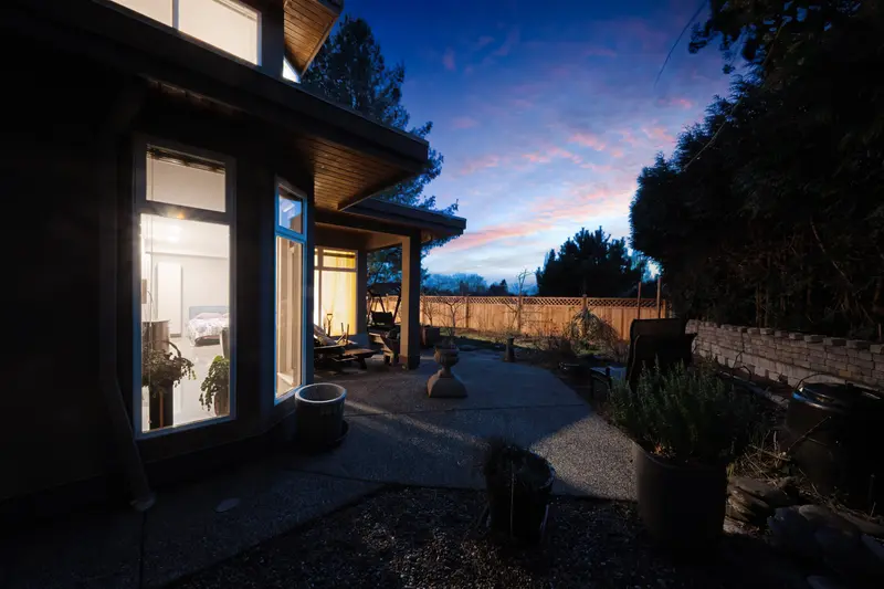 5671 MUSGRAVE CRESCENT - photo 4 of 25