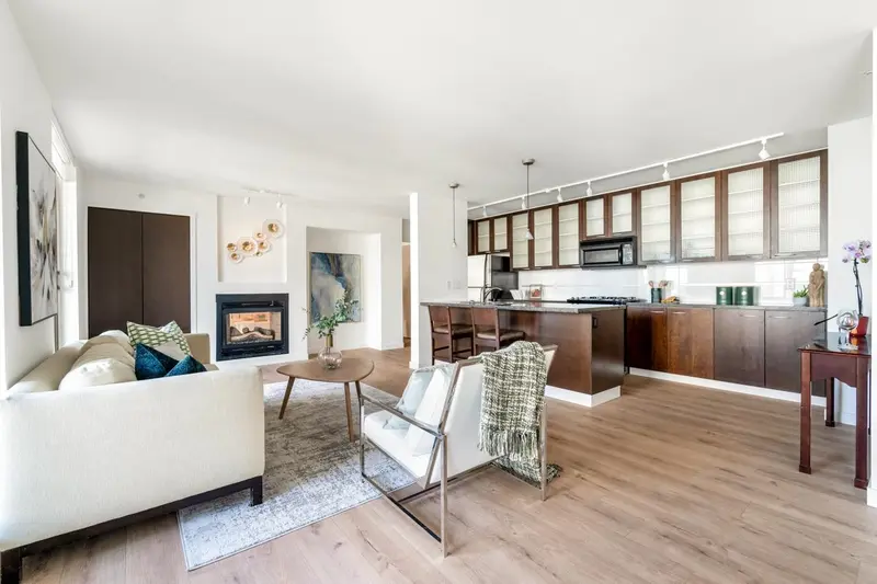 2403 969 RICHARDS STREET - photo 3 of 21