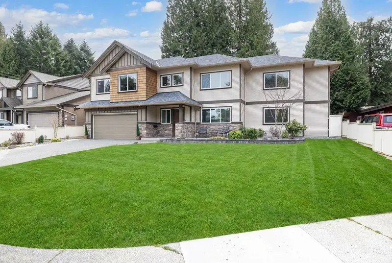 20294 49A AVENUE - photo 2 of 25