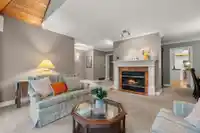 1694 143B STREET - thumbnail 5