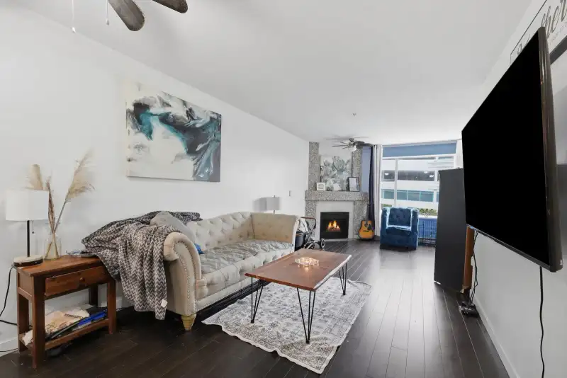 105 1153 VIDAL STREET - photo 2 of 25