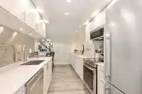 102 1351 MARTIN STREET - thumbnail 8