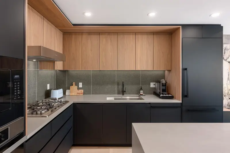 135 W 41ST AVENUE - photo 4 of 12