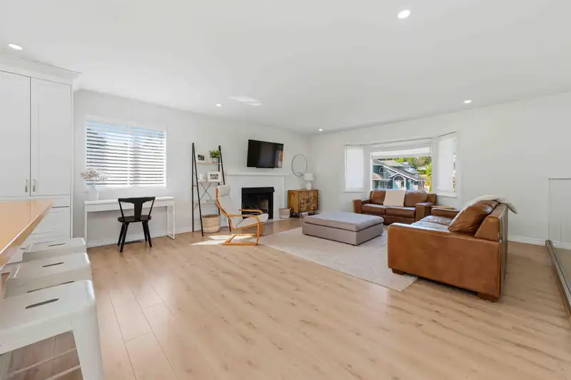 16162 8A AVENUE - photo 2 of 25