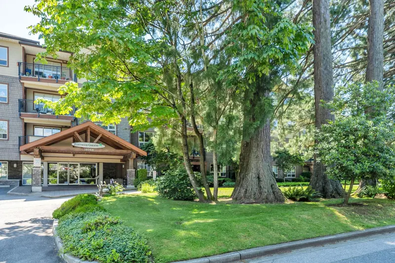 405 16068 83 AVENUE AVENUE - photo 3 of 25