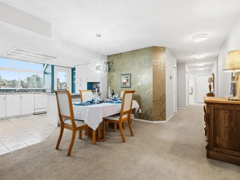 1602 1135 QUAYSIDE DRIVE - photo 4 of 25