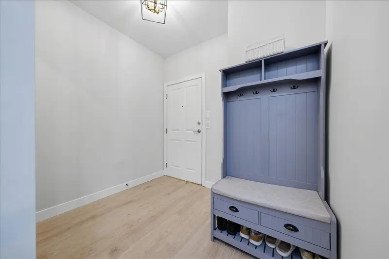 410 2478 SHAUGHNESSY STREET - photo 2 of 25