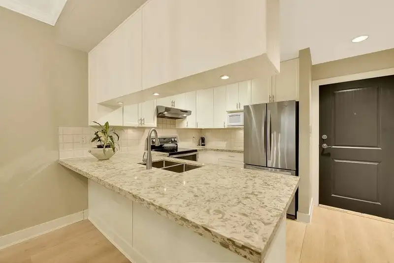 108 15350 16A AVENUE - photo 3 of 39