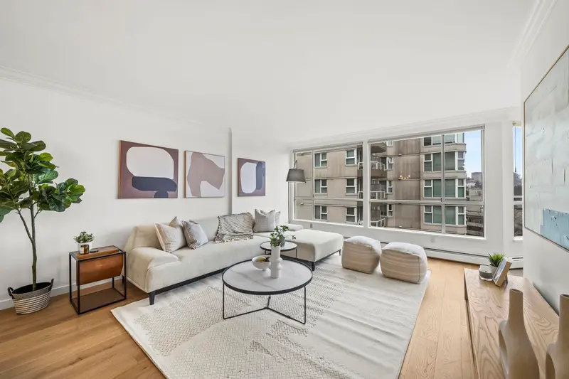 809 518 MOBERLY ROAD - photo 2 of 25