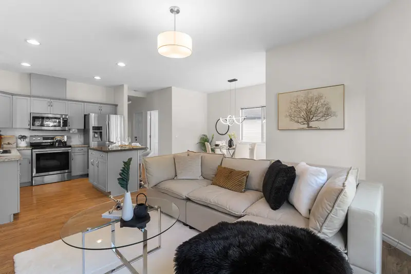 22783 116 AVENUE - photo 1 of 25