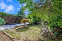 1368 129A STREET - thumbnail 15