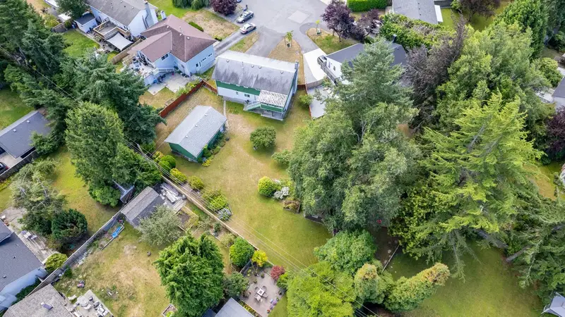 5451 7B AVENUE - photo 2 of 25