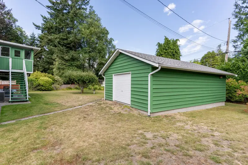 5451 7B AVENUE - photo 3 of 25