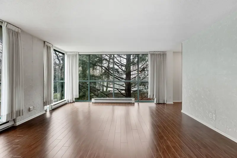 305 8811 LANSDOWNE ROAD - photo 3 of 25