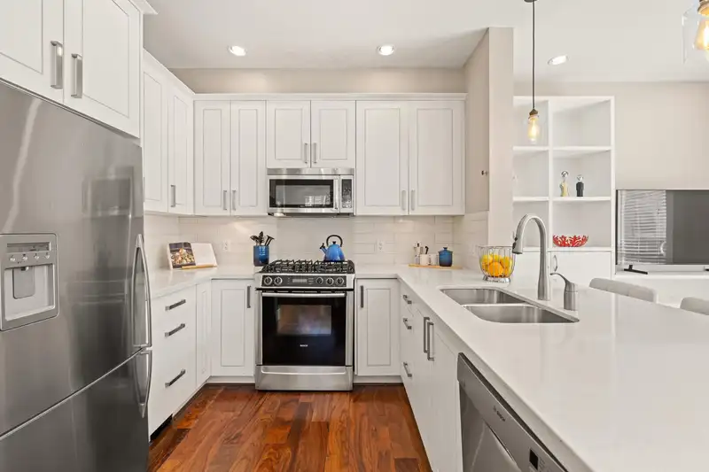 41 2689 PARKWAY DRIVE - photo 4 of 40