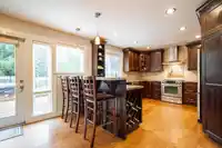 1142 161A STREET - thumbnail 3