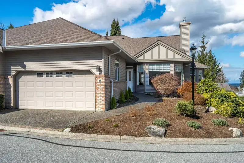 98 2533 152 STREET - photo 1 of 25