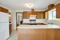 1570 161 STREET - thumbnail 8