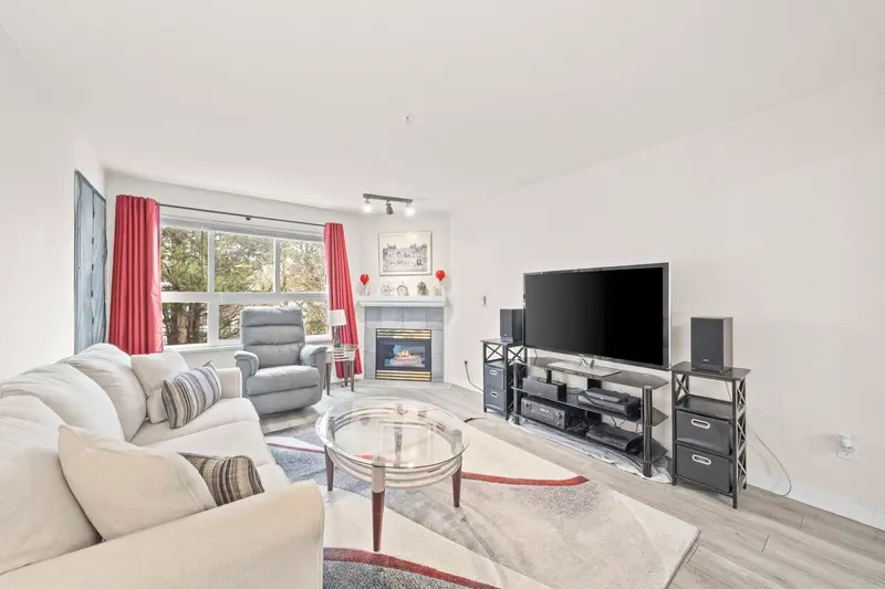 312 8068 120A STREET - photo 3 of 23