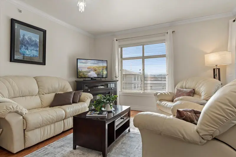 404 45769 STEVENSON ROAD - photo 3 of 25