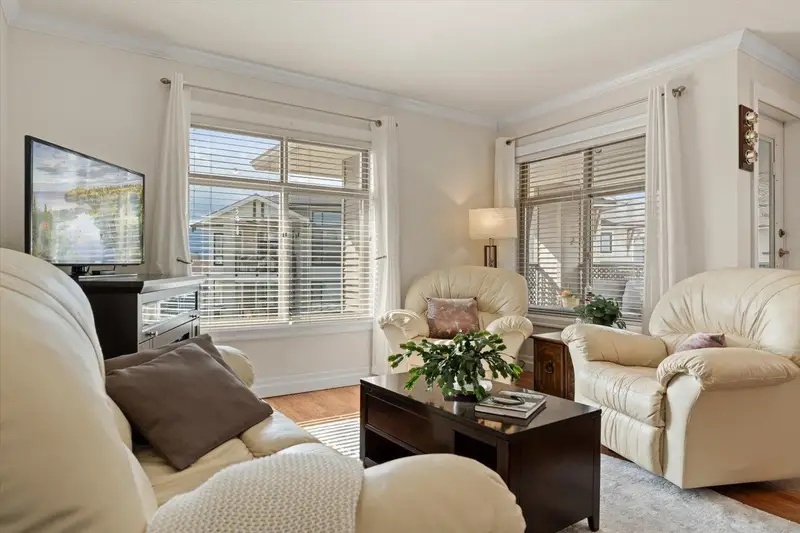 404 45769 STEVENSON ROAD - photo 4 of 25