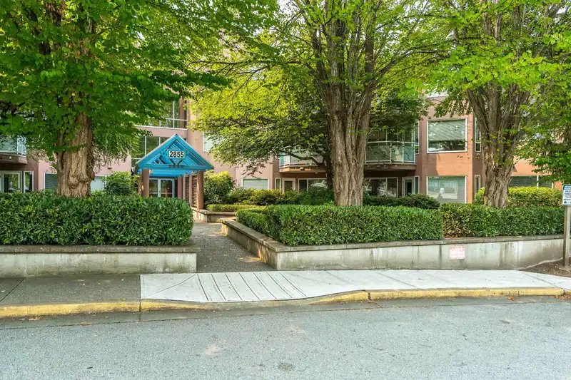 203 2855 152 STREET - photo 1 of 31