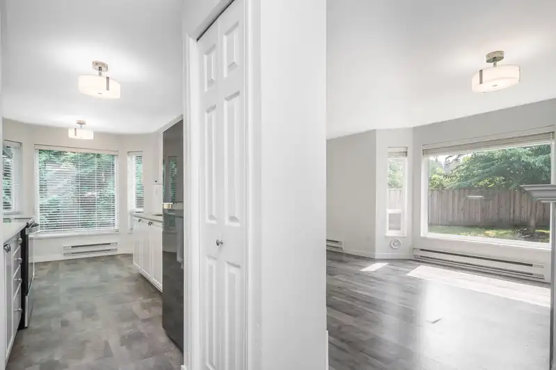 203 2855 152 STREET - photo 3 of 31