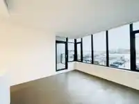 303 1588 JOHNSTON ROAD - thumbnail 6