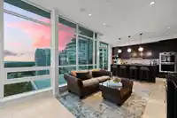 PH2 1473 JOHNSTON ROAD - thumbnail 10