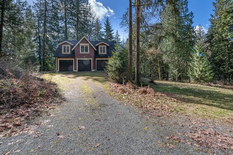 5028 SUMAS MOUNTAIN ROAD - photo 3 of 25