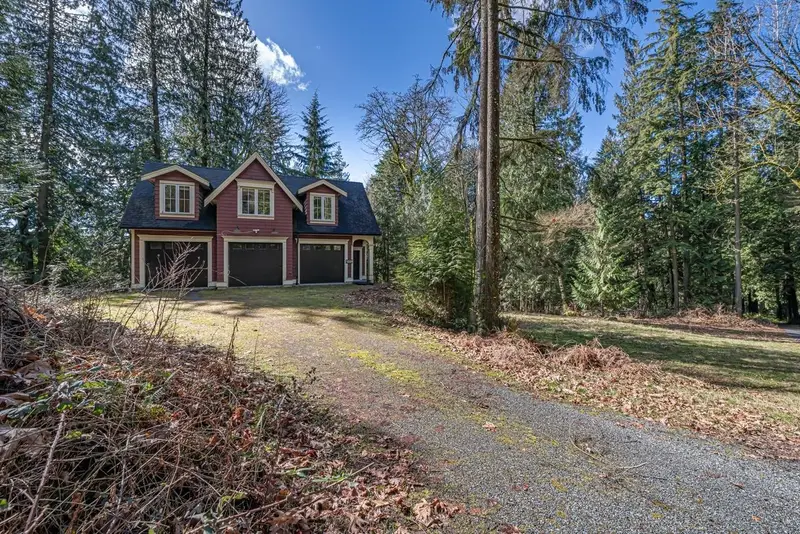 5028 SUMAS MOUNTAIN ROAD - photo 4 of 25