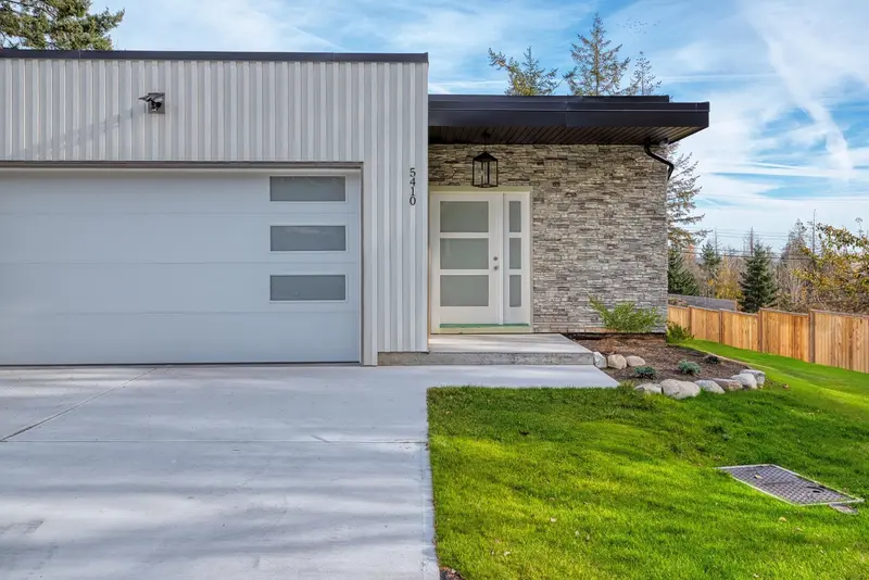 5410 STELLAR WAY - photo 4 of 25