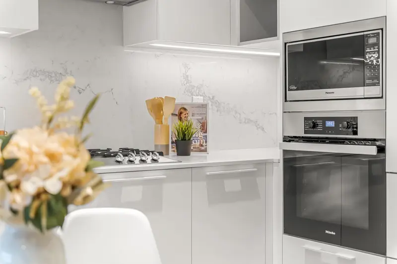 1608 6699 DUNBLANE AVENUE - photo 4 of 25