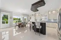 227 174 STREET - thumbnail 10